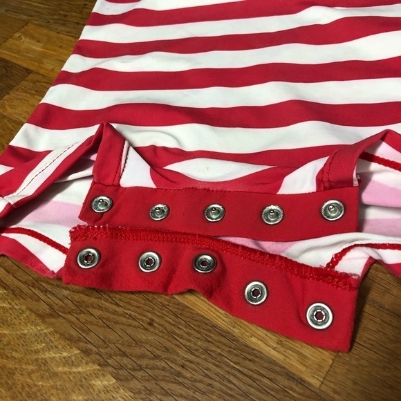 🎉3 For 15$🎉Baby Striped Red And White Swimsuit Size 12 Months - Picture 6 of 8